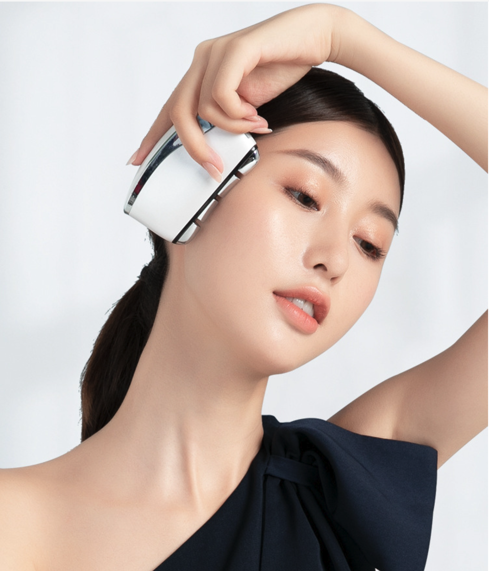 EMS-прибор для лица с функциями микротоков, светотерапии и V-лифтинга - Image 3